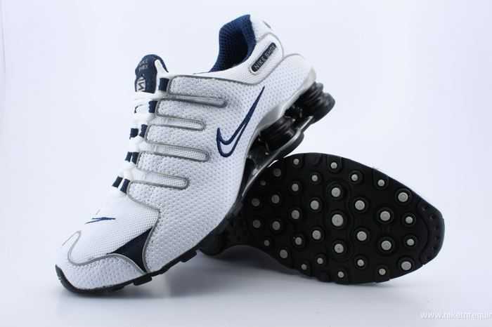 blanc et bleu marine profonde Nike Shox NZ (1)